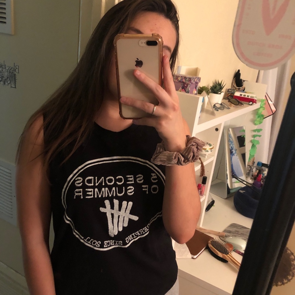 5 SOS tank top